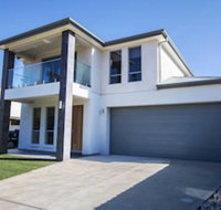 The Races - Swanport - Timeshare Accommodation