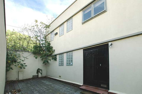 Charles Rooms Guesthouse - Timeshare Accommodation 5