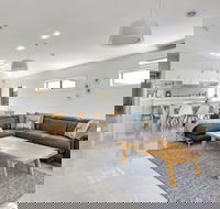 Diamond Bay Beach House - Timeshare Accommodation