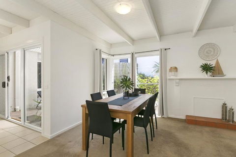 Mysa Anglesea Sleeps 7 WiFi Netflix Cafes Shops - Timeshare Accommodation 5
