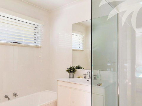 Amaroo Sunset Lodge - Timeshare Accommodation 5