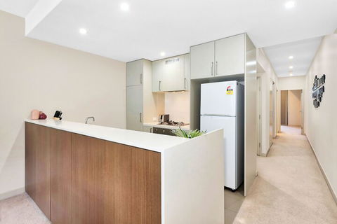Spacious And Serene Apt In The Leafy Suburb - Timeshare Accommodation 3