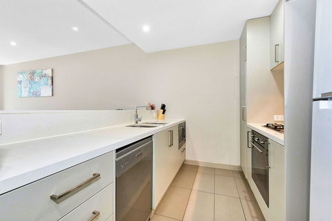 Spacious And Serene Apt In The Leafy Suburb - Timeshare Accommodation 2