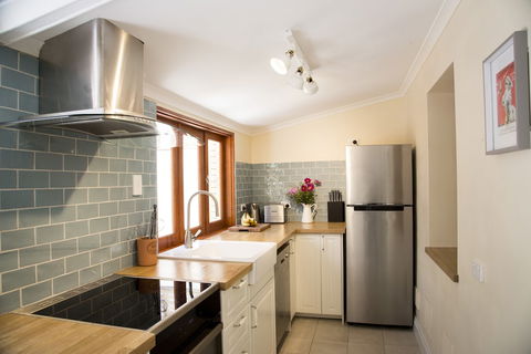 Wayfarers Cottage - Timeshare Accommodation 5