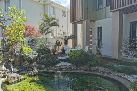 Serviced Waterfront Whole Villa - Timeshare Accommodation 2