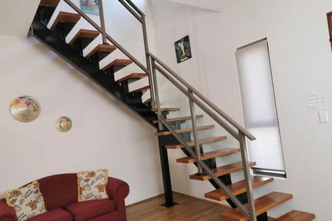 Serviced Waterfront Whole Villa - Timeshare Accommodation 4