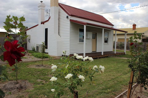 The Cottage - Timeshare Accommodation 6