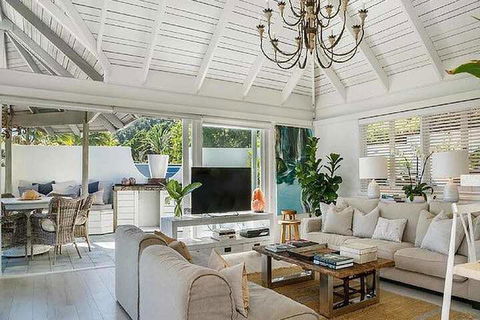Your Luxury Escape - The White House - Timeshare Accommodation 5