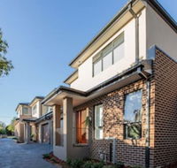 AUJOY 4 Bed Townhouse Burwood 2 - Timeshare Accommodation