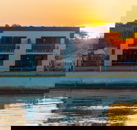 Ulverstone Waterfront Apartments - Timeshare Accommodation
