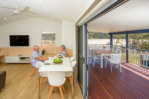 Woolgoolga Lakeside Holiday Park - Timeshare Accommodation 7