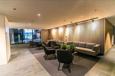 JC Marina Tower Docklands - Timeshare Accommodation 6