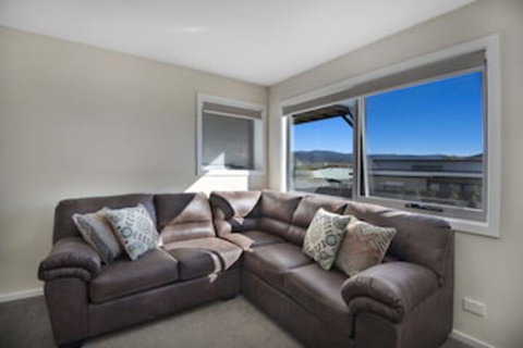 T-Bar On Twynam - Timeshare Accommodation 0