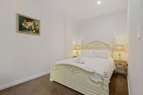 HomeHotel Cozy Duplex In Serene Suburb - Timeshare Accommodation 2