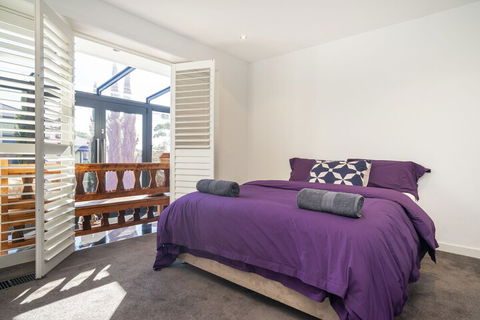 Lux On Main - Timeshare Accommodation 2