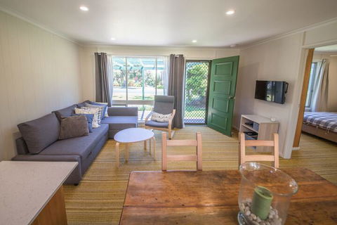 17 Broadbeach Drive - Timeshare Accommodation 4
