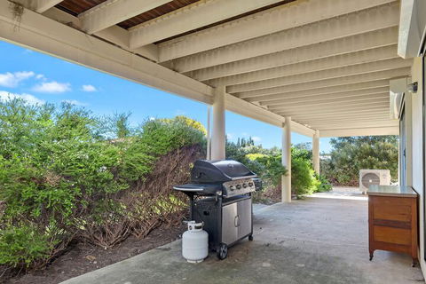 22 Broadbeach Drive - Timeshare Accommodation 1