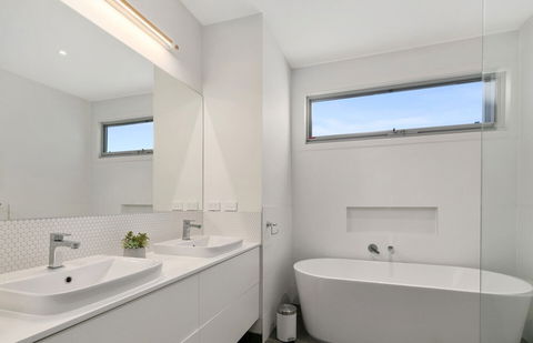 Pukeko Beach House - Timeshare Accommodation 0