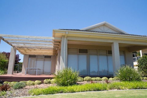 Golfers Paradise 52 Huntingdale Drive - Timeshare Accommodation 1