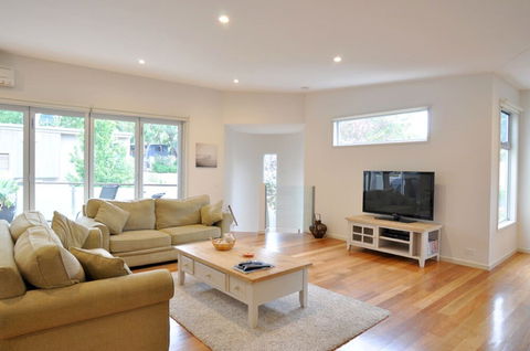 LA MER Centrally Located Free Wifi - Timeshare Accommodation 1