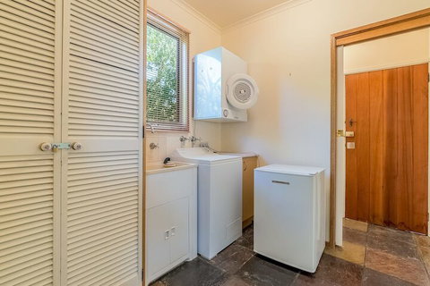 Billabong Wifi & Netflix - Timeshare Accommodation 7
