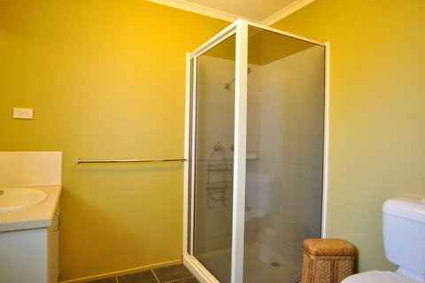 Beachcroft Inlet Side Close TO Town - Timeshare Accommodation 2