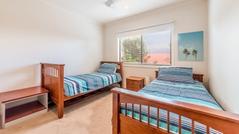 Oceans 11 Surfside Wifi & Foxtel PET Friendly - Timeshare Accommodation 2