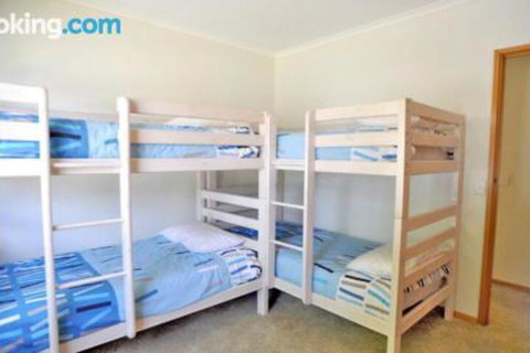 Family Retreat On Anderson - Timeshare Accommodation 6