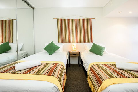 CBD African Charm, Story Bridge & River Views - Timeshare Accommodation 5