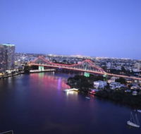CBD African Charm Story Bridge  River Views