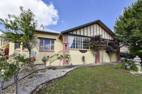 Wyatt Guest House - Timeshare Accommodation 0