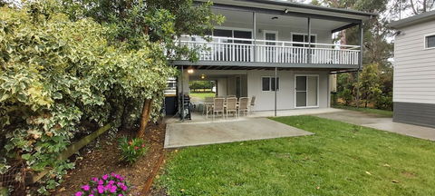 Paradise Bungalow Waterfront - Timeshare Accommodation 1