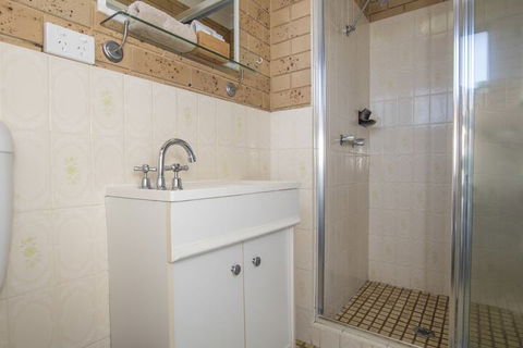 Coast Inn Motel - Timeshare Accommodation 4