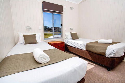 Reflections Holiday Parks Shaws Bay - Timeshare Accommodation 6