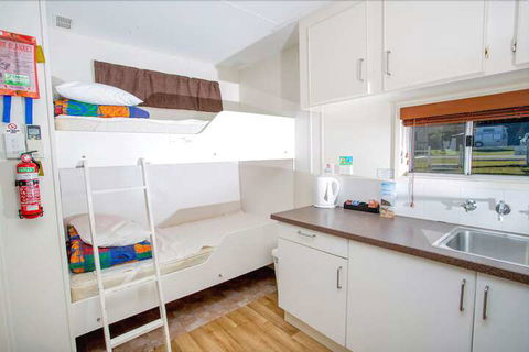 Reflections Holiday Parks Shaws Bay - Timeshare Accommodation 3