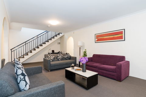 Eastwood Furnished Apartments - Timeshare Accommodation 5