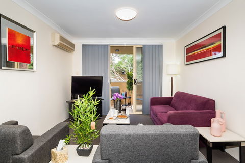 Eastwood Furnished Apartments - Timeshare Accommodation 4