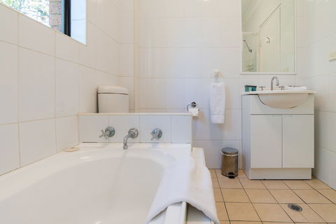 Eastwood Furnished Apartments - Timeshare Accommodation 2