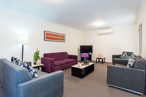 Eastwood Furnished Apartments - Timeshare Accommodation 3
