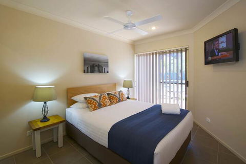 Marty's @ Little Beach - Timeshare Accommodation 6