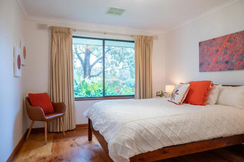 Linger Longer Vineyard Bed & Breakfast - Timeshare Accommodation 1