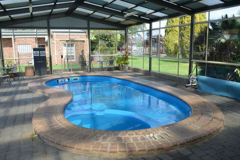 Arkana Motor Inn & Terrace Apartments - Timeshare Accommodation 5