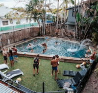 Calypso Inn Backpackers Resort Hostel