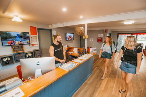 Calypso Inn Backpackers Resort Hostel - Timeshare Accommodation 7