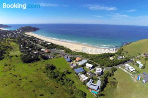 ROCKPOOL (4 Night Min) - Timeshare Accommodation 0