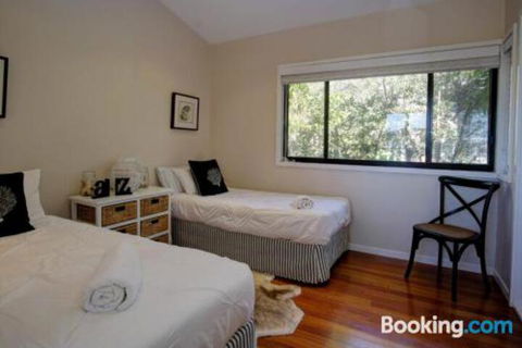 ROCKPOOL (4 Night Min) - Timeshare Accommodation 3