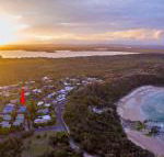 Angourie Blue 7 stroll to surfing beaches. - Timeshare Accommodation