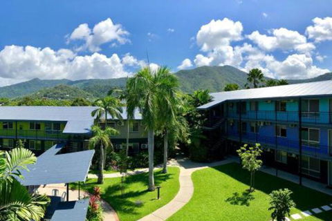 Cairns Adventure Lodge Includes All Meals Served In The Dining Hall - Timeshare Accommodation 0