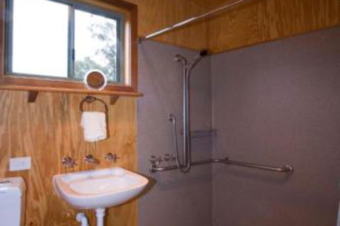 Brodribb River Rainforest Cabins Cabin 1 - Timeshare Accommodation 5