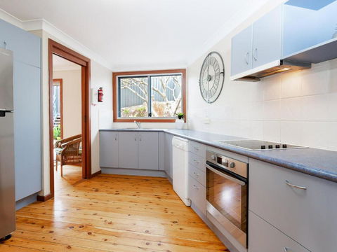 Baggies On Dutchies 9 Burbong Street Large House With Aircon Boat Parking & Waterviews - Timeshare Accommodation 2